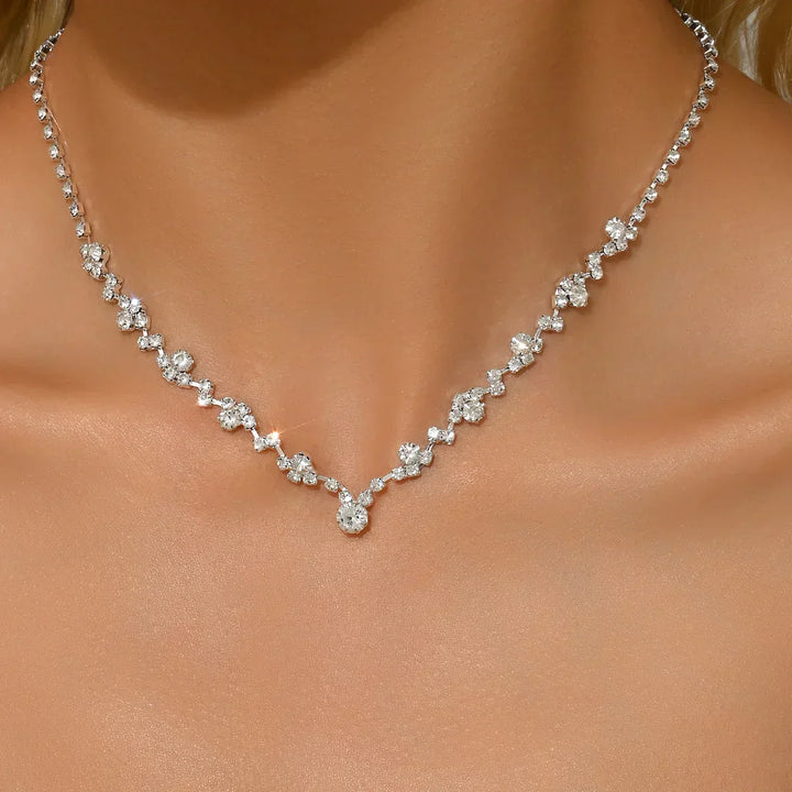 Elegantný obrúčka so diamantmi 